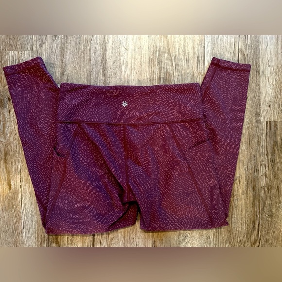 Athleta Pants - Athleta Salutation Capri Stash Pocket Tights Womens Size Medium Petite